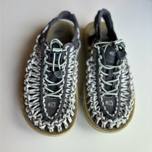 KEEN UNEEK Corded Sandals Grey and White Size 8